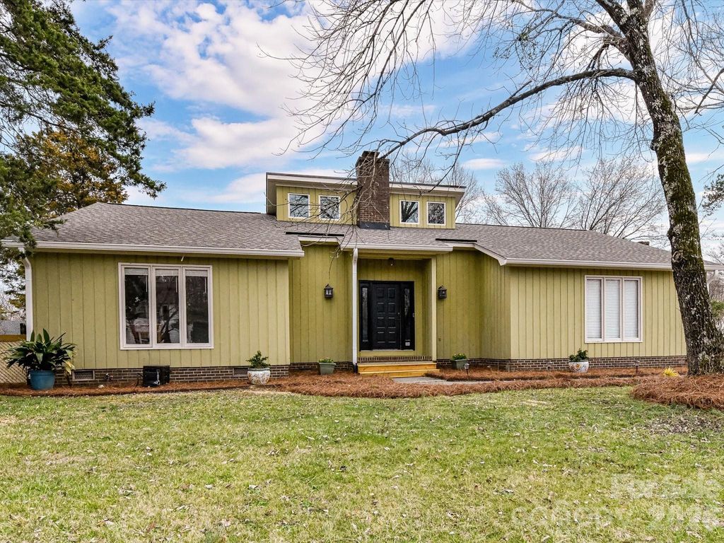 6518 Creekstone Place, Charlotte, NC 28213