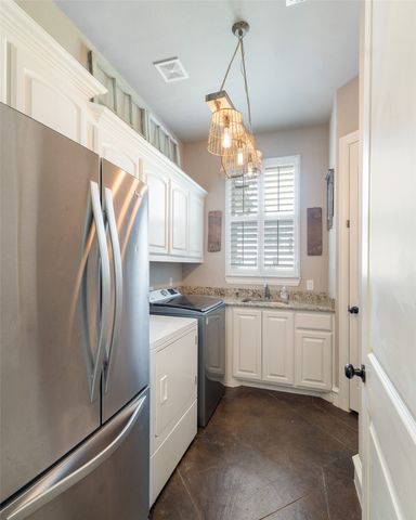4640 Lake Breeze Drive, Mckinney, TX 75071