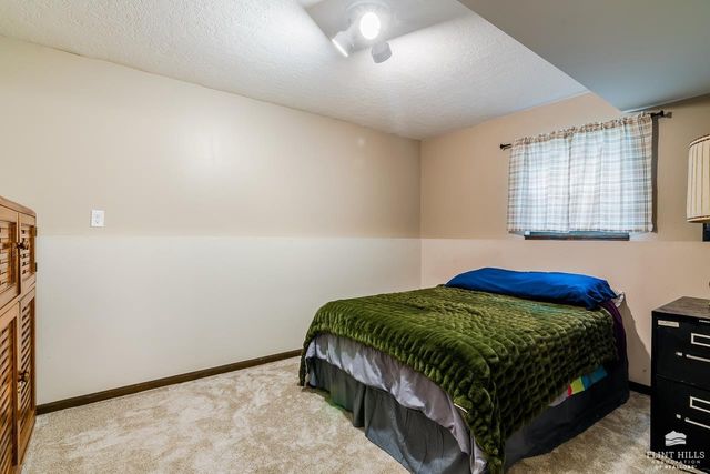 3216 Ella Lane, Manhattan, KS 66502