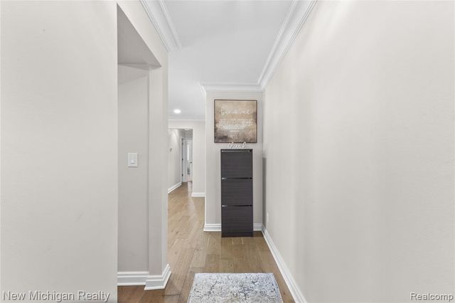 6103 Orchard Lake Road 201, West Bloomfield, MI 48322