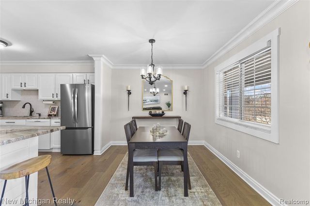 6103 Orchard Lake Road 201, West Bloomfield, MI 48322