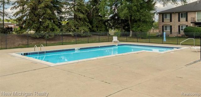 6103 Orchard Lake Road 201, West Bloomfield, MI 48322