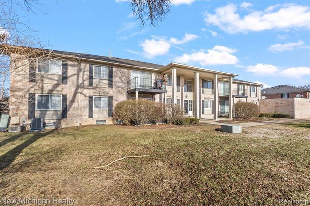 6103 Orchard Lake Road 201, West Bloomfield, MI 48322