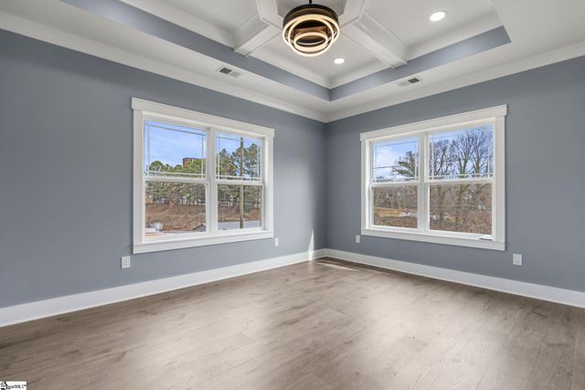 8 E Street, Greenville, SC 29611