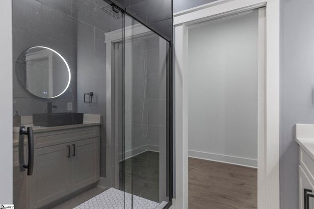 8 E Street, Greenville, SC 29611