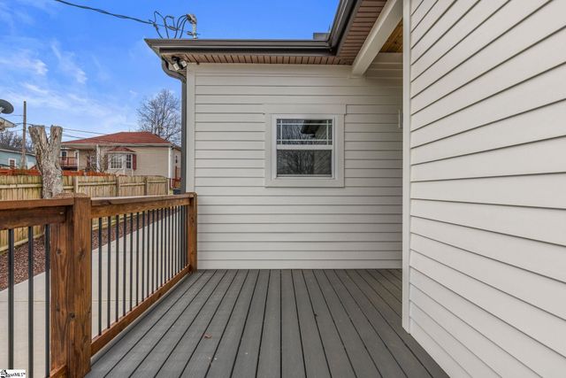 8 E Street, Greenville, SC 29611