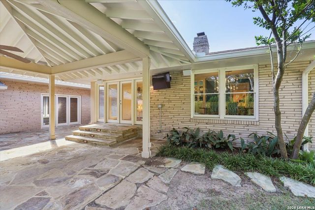 155 Hillview Dr, San Antonio, TX 78209