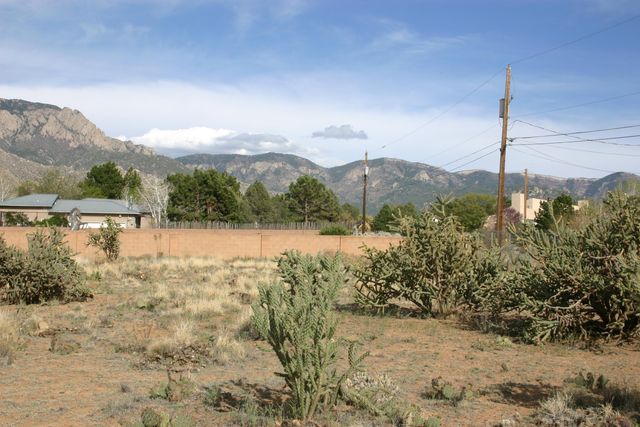 11301 Carmel Avenue NE, Albuquerque, NM 87122