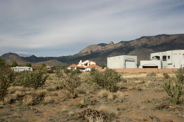 11301 Carmel Avenue NE, Albuquerque, NM 87122