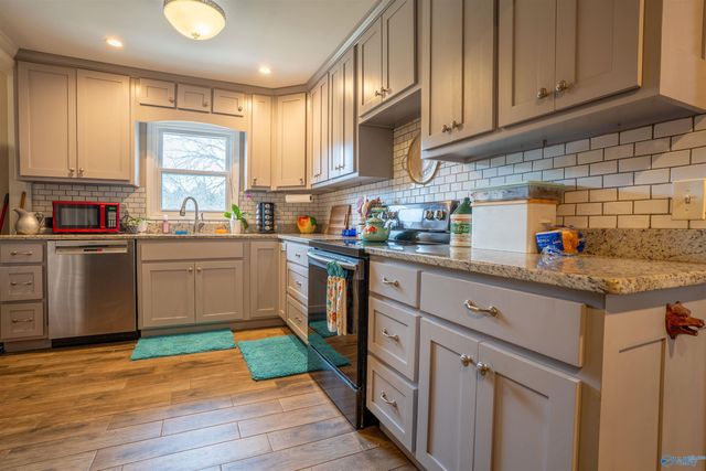 8801 County Road 19, Section, AL 35771