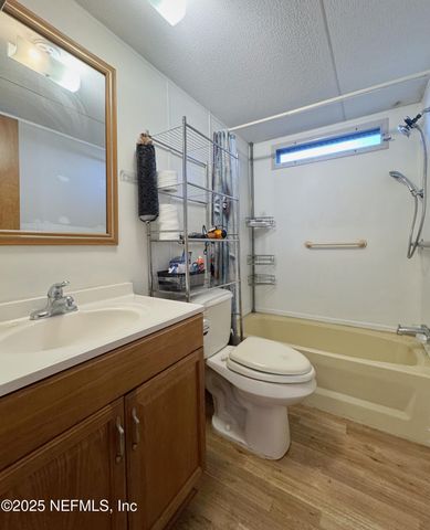 159 JEWEL Avenue, Interlachen, FL 32148