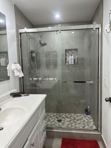 6940 Plantation Road, Plantation, FL 33317