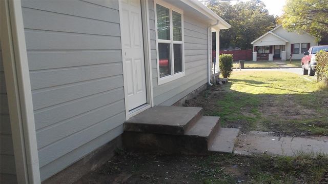 1410 Joplin Street, Haltom City, TX 76117