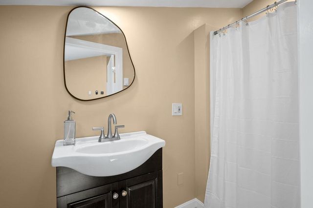 23 Cusack Rd Unit 29, Hampton, NH 03842