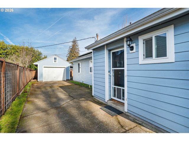 3108 E 28TH St, Vancouver, WA 98661