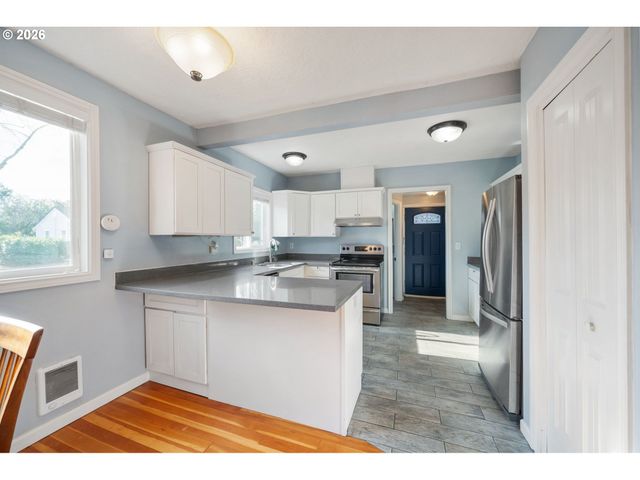 3108 E 28TH St, Vancouver, WA 98661