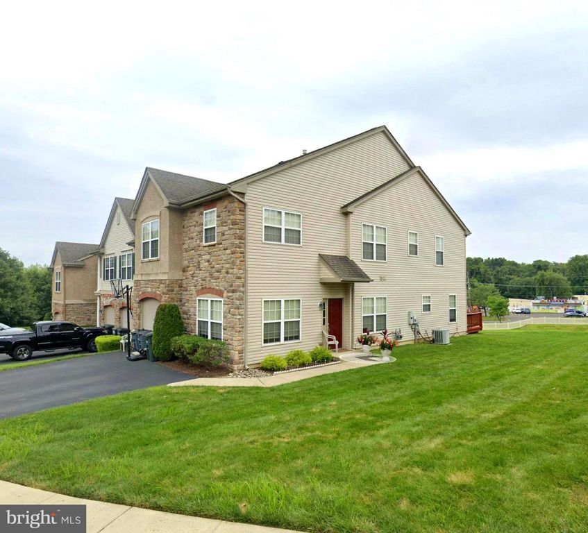 7 DUKES WAY, Feasterville Trevose, PA 19053