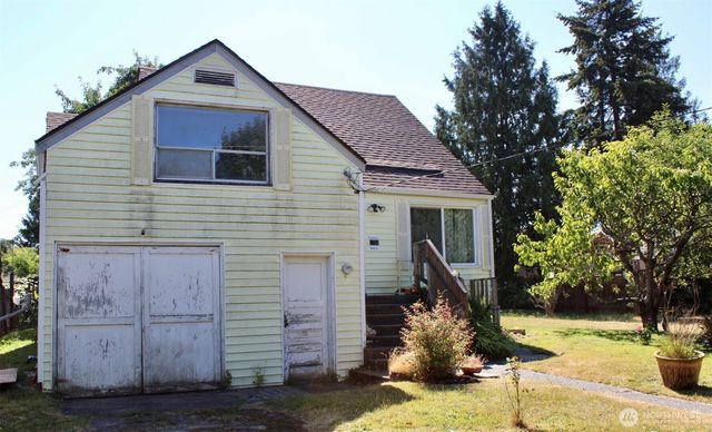 1734 Snyder Avenue, Bremerton, WA 98312