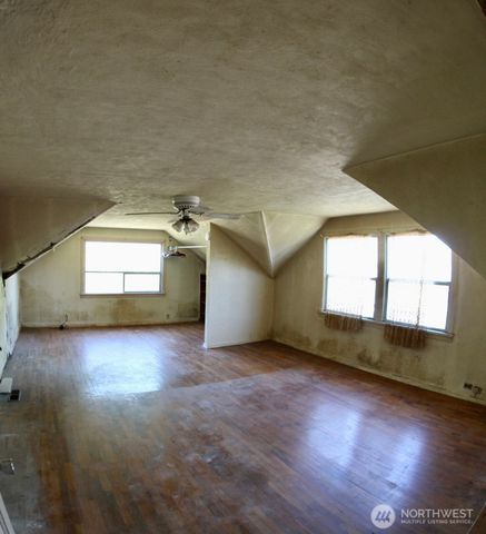 1734 Snyder Avenue, Bremerton, WA 98312