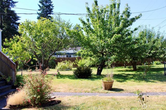 1734 Snyder Avenue, Bremerton, WA 98312