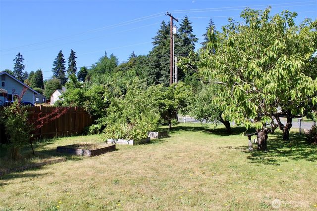 1734 Snyder Avenue, Bremerton, WA 98312