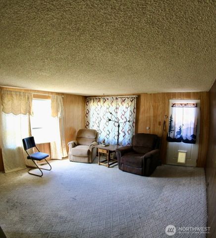 1734 Snyder Avenue, Bremerton, WA 98312