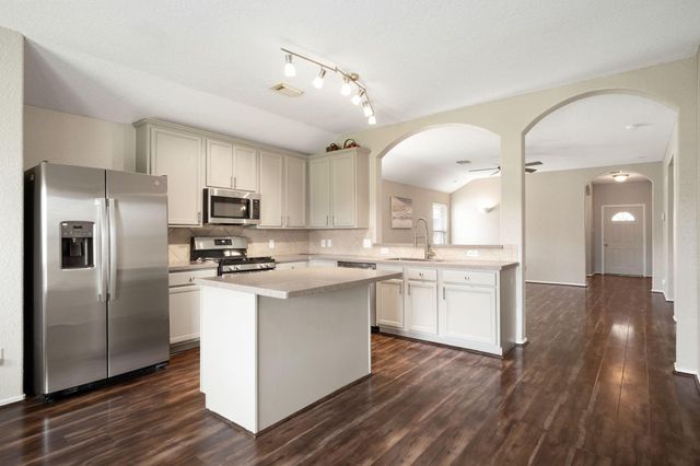 11138 Overland Trail Drive, Richmond, TX 77406