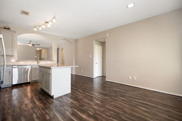 11138 Overland Trail Drive, Richmond, TX 77406