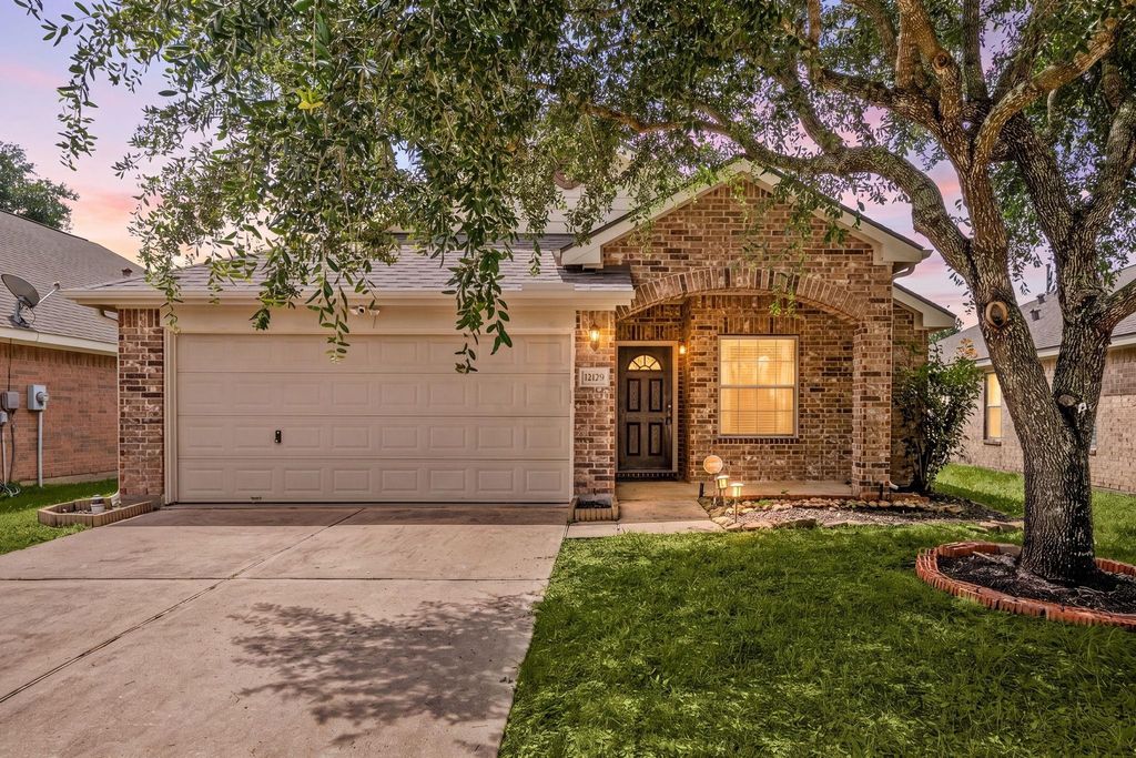 11138 Overland Trail Drive, Richmond, TX 77406