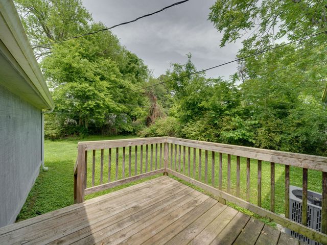 182 Sunset Ct, Clarksville, TN 37042