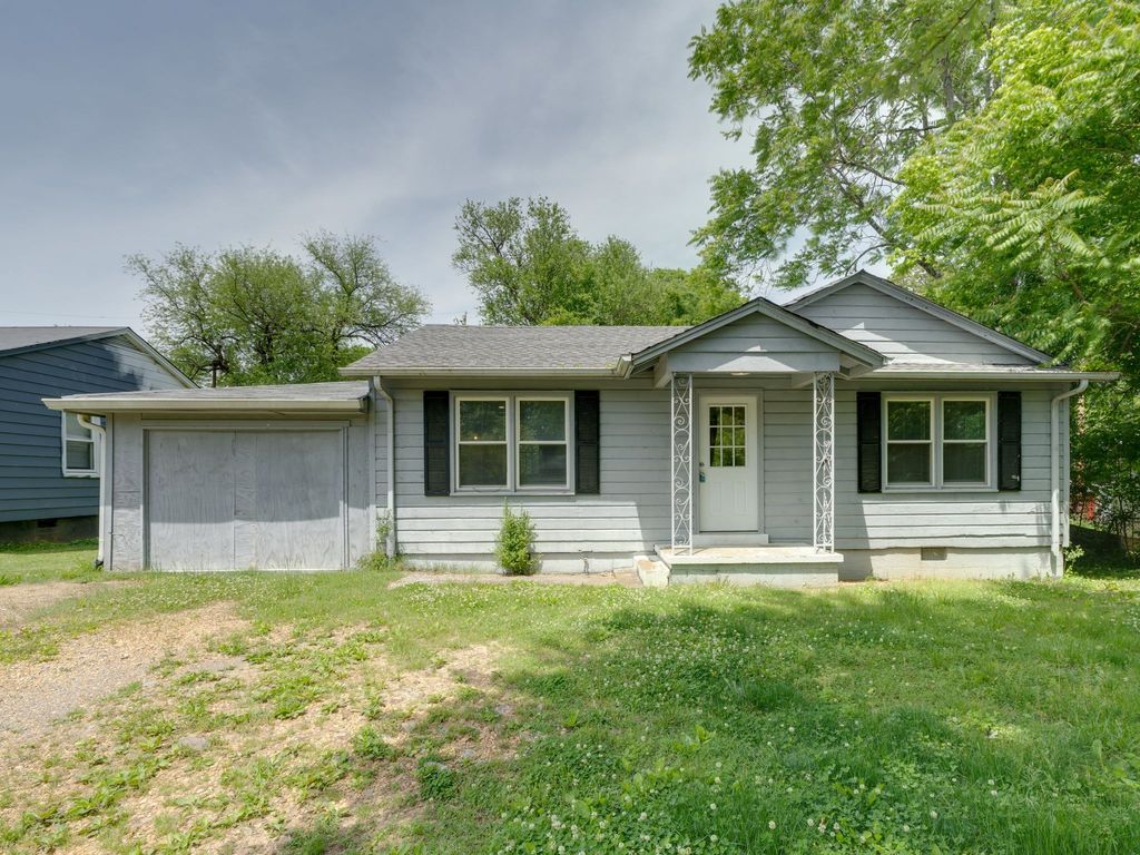 182 Sunset Ct, Clarksville, TN 37042