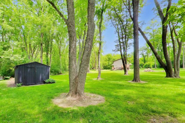 9770 276th AVENUE, Trevor, WI 53179