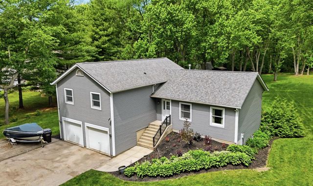 9770 276th AVENUE, Trevor, WI 53179