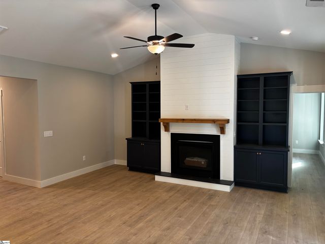 109 Powell Court, Easley, SC 29640