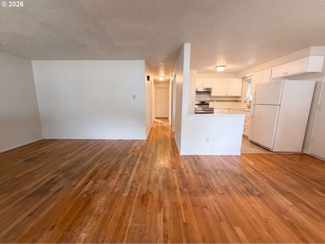 3910 Se 71ST Ave, Portland, OR 97206