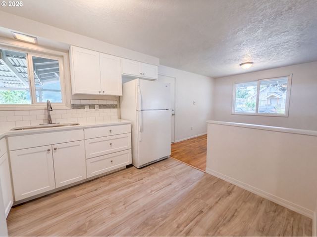 3910 Se 71ST Ave, Portland, OR 97206