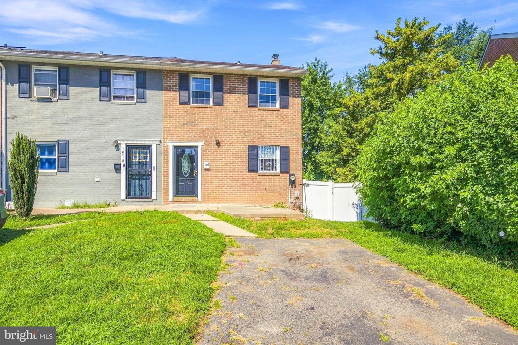 1512 ROOSEVELT DR, SHARON HILL, PA 19079 — exterior