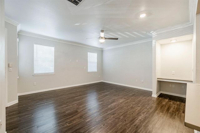 12215 Hunters Chase Drive N-6304N, Austin, TX 78729