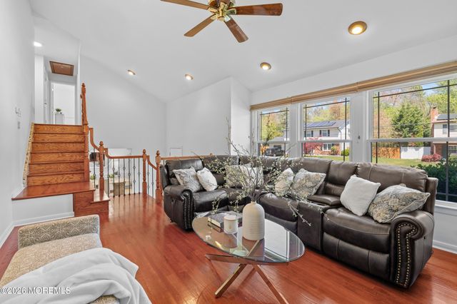 6 Pittsfield Road, Howell, NJ 07731