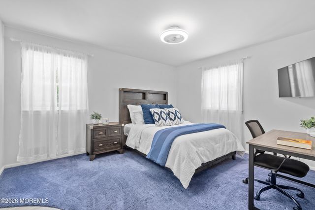 6 Pittsfield Road, Howell, NJ 07731
