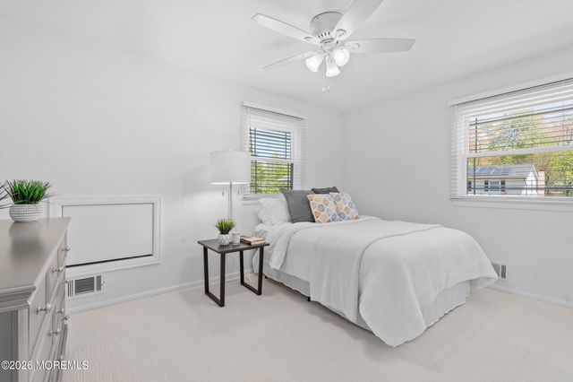 6 Pittsfield Road, Howell, NJ 07731
