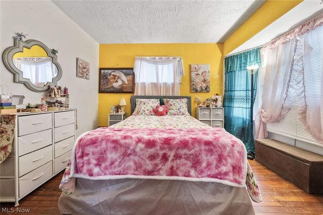 3921 Sackett Avenue, Cleveland, OH 44109