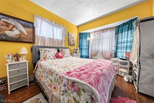 3921 Sackett Avenue, Cleveland, OH 44109