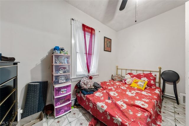 3921 Sackett Avenue, Cleveland, OH 44109