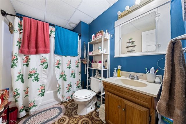 3921 Sackett Avenue, Cleveland, OH 44109