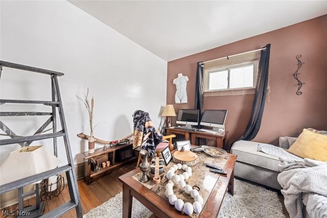 3921 Sackett Avenue, Cleveland, OH 44109