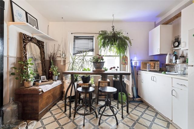 3921 Sackett Avenue, Cleveland, OH 44109