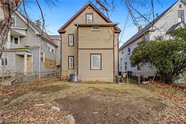 3921 Sackett Avenue, Cleveland, OH 44109