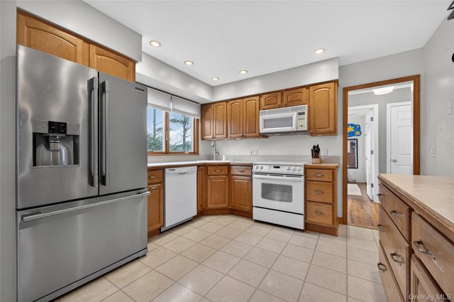 20 Marlboro Drive, South Huntington, NY 11743