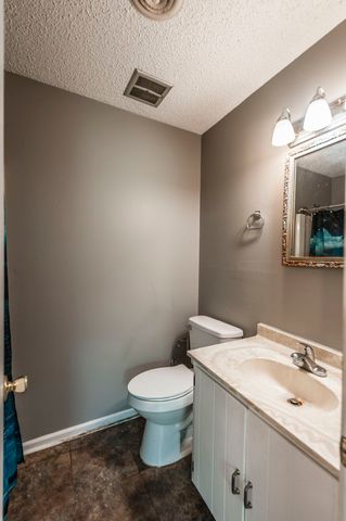 194 Timberlake Dr, Hendersonville, TN 37075